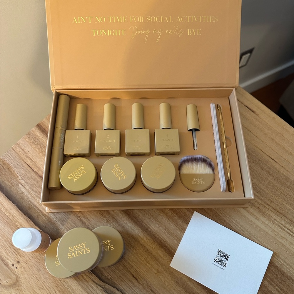 Sassy Saints Nail Kit